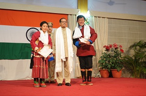 The Governor of Arunachal Pradesh, Shri JP Rajkhowa with Member Monpa Tribe from Tawang  District on the occasion of Communal Harmony-Our Pride, Our Strength�, at Darbar Hall, Raj Bhavan, Itanagar on 19th February 2016.
